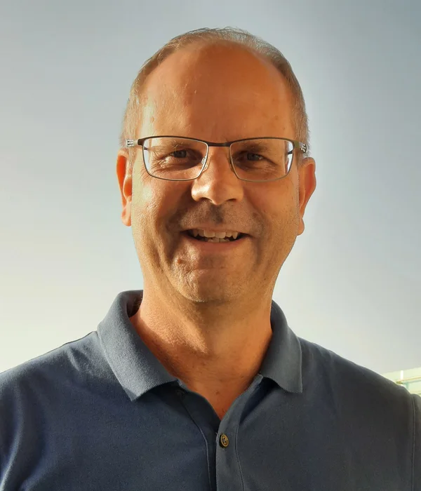Dr. Mayr